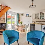 Amazing In Quettreville-sur-sienn With Wifi *