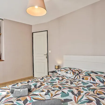 Awesome In Quettreville-sur-sienn With Wifi