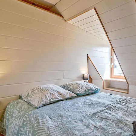 Awesome In Quettreville-sur-sienn With Wifi *