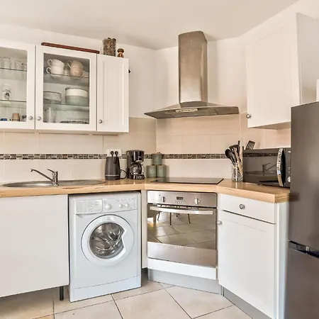 Casa de Férias Awesome In Quettreville-sur-sienn With Wifi *