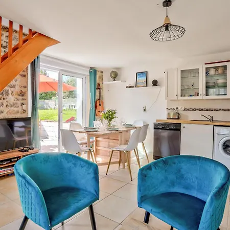 Awesome In Quettreville-sur-sienn With Wifi *