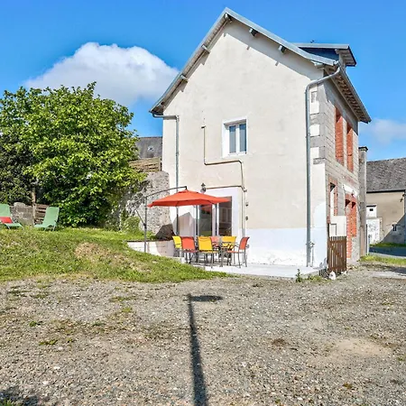 Awesome In Quettreville-sur-sienn With Wifi