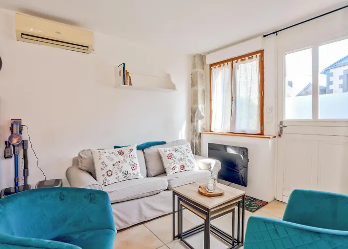 بيت للعطل Awesome In Quettreville-sur-sienn With Wifi