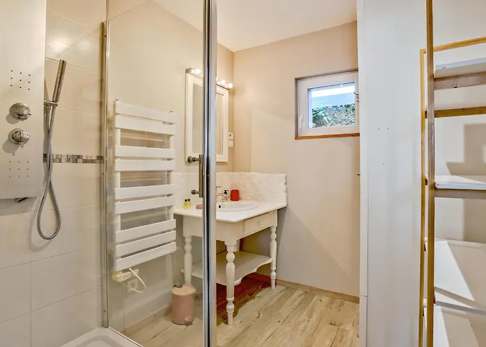 Awesome In Quettreville-sur-sienn With Wifi