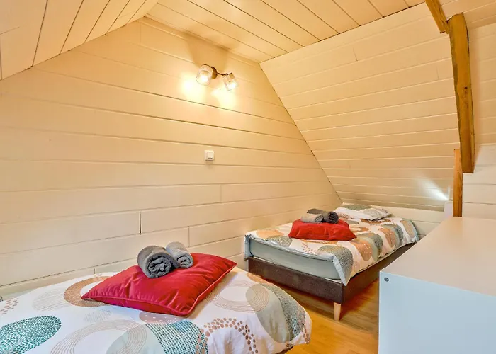 بيت للعطل Awesome In Quettreville-sur-sienn With Wifi